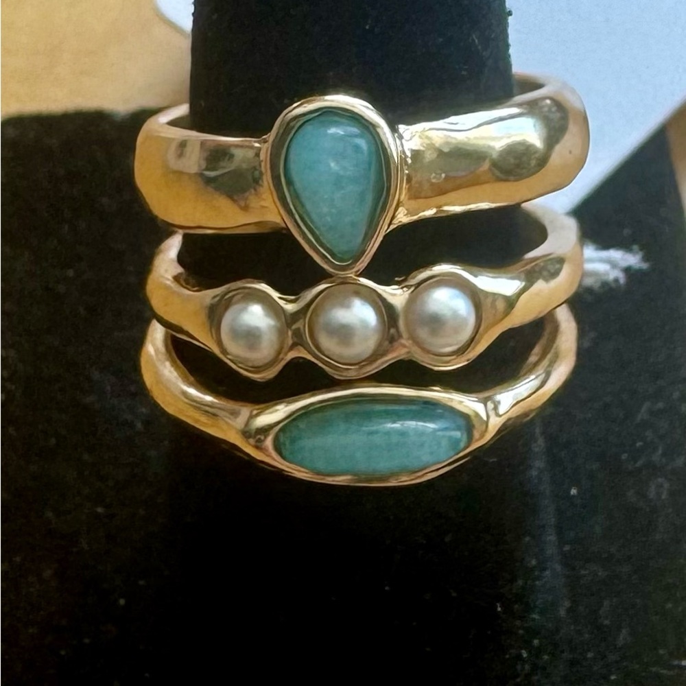 SZ 7 Gold Plated Set of 3 Rings With Blue Stones and Faux Pearls